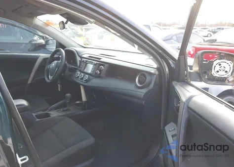 2018 Toyota Rav4 Le z USA, uszkodzony, nr VIN 2T3BFREV8JW717940